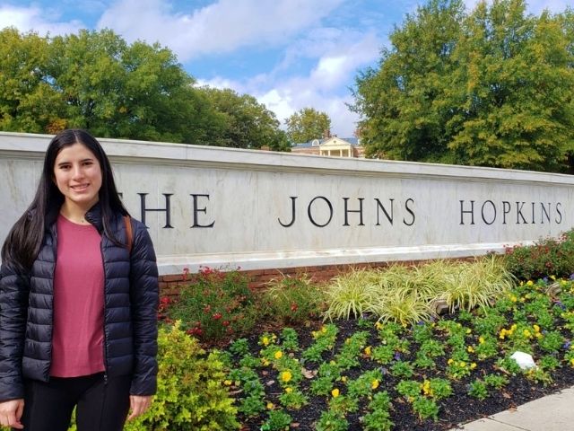 pasante johns hopkins