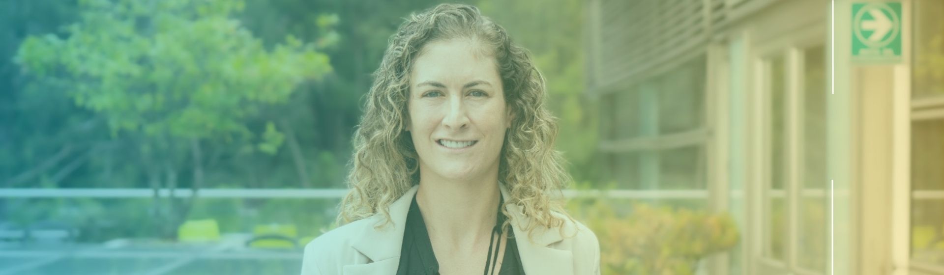 Natasha Bloch, ascendida a profesora asociada